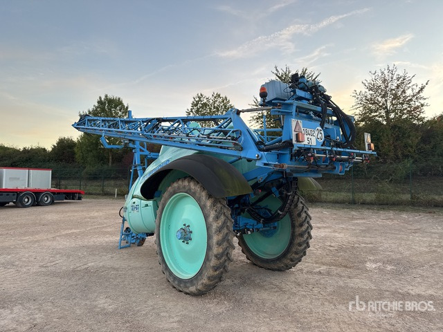 2008 Berthoud Tenor 35-37 28 m High Clearance Pulverisate ... Pull-Type Sprayer - Tažený postřikovač: obrázek 3 2008 Berthoud Tenor 35-37 28 m High Clearance Pulverisate ... Pull-Type Sprayer - Tažený postřikovač: obrázek 3