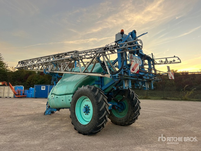 2008 Berthoud Tenor 55-60 DP Tronic 42 m High Clearance Pulverisate ... Pull-Type Sprayer - Tažený postřikovač: obrázek 4 2008 Berthoud Tenor 55-60 DP Tronic 42 m High Clearance Pulverisate ... Pull-Type Sprayer - Tažený postřikovač: obrázek 4