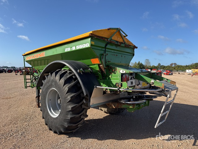 2009 Amazone ZG-B5500 36 m Semi-Mount S/A 5500 L Epan ... Fertilizer Spreader - Rozmetadlo hnoje: obrázek 3 2009 Amazone ZG-B5500 36 m Semi-Mount S/A 5500 L Epan ... Fertilizer Spreader - Rozmetadlo hnoje: obrázek 3