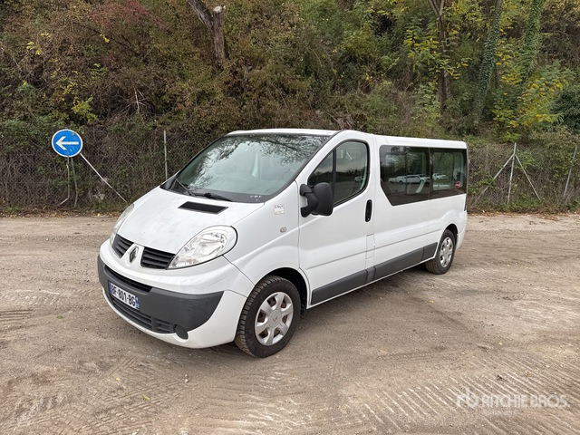 2010 Renault Trafic Minibus Minivan - Mikrobus: obrázek 1 2010 Renault Trafic Minibus Minivan - Mikrobus: obrázek 1