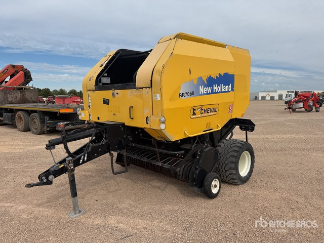 2011 New Holland BR7060 Presse A Balles Rondes Round Baler - Lis na válcové balíky: obrázek 2 2011 New Holland BR7060 Presse A Balles Rondes Round Baler - Lis na válcové balíky: obrázek 2