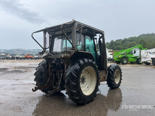 2013 Valtra N143 4x4 Tracteur Forestier (Inoperable) 4WD Tractor - Traktor: obrázek 4 2013 Valtra N143 4x4 Tracteur Forestier (Inoperable) 4WD Tractor - Traktor: obrázek 4