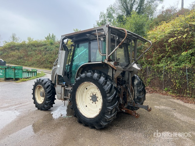 2013 Valtra N143 4x4 Tracteur Forestier (Inoperable) 4WD Tractor - Traktor: obrázek 3 2013 Valtra N143 4x4 Tracteur Forestier (Inoperable) 4WD Tractor - Traktor: obrázek 3