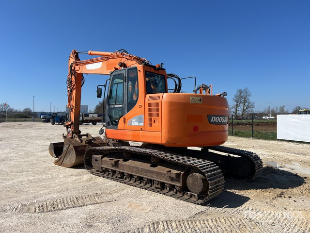 2014 Doosan DX235 LCR Pelle Sur Chenilles Tracked Excavator - Pásové rýpadlo: obrázek 3 2014 Doosan DX235 LCR Pelle Sur Chenilles Tracked Excavator - Pásové rýpadlo: obrázek 3