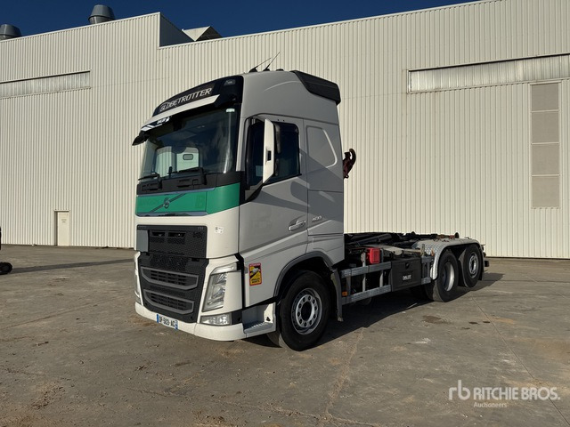 2015 Volvo FH460 Camion Ampliroll 6x2 Roll-Off Truck - Hákový nosič kontejnerů: obrázek 2 2015 Volvo FH460 Camion Ampliroll 6x2 Roll-Off Truck - Hákový nosič kontejnerů: obrázek 2