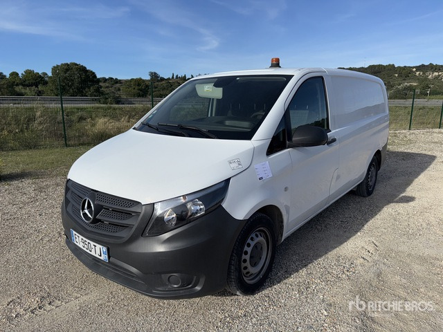 2018 Mercedes-Benz Vito 111 cdi Vehicule Utilitaire Cargo Van - Malá dodávka: obrázek 2 2018 Mercedes-Benz Vito 111 cdi Vehicule Utilitaire Cargo Van - Malá dodávka: obrázek 2