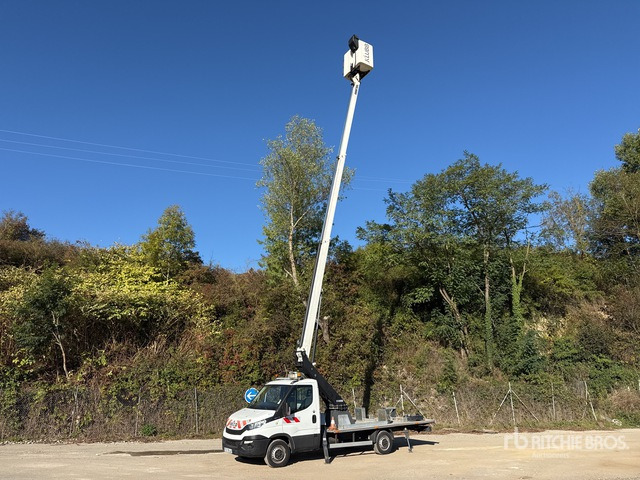 2019 Iveco Daily 2018 Klubb KT48 16 m on 4x2 Cam ... Bucket Truck - Autoplošina: obrázek 3 2019 Iveco Daily 2018 Klubb KT48 16 m on 4x2 Cam ... Bucket Truck - Autoplošina: obrázek 3