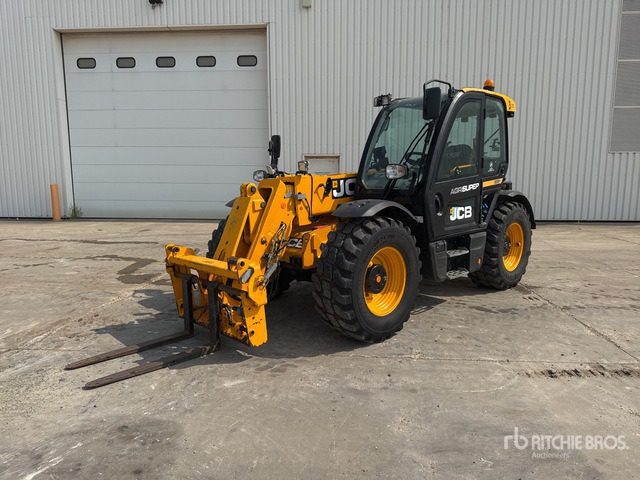 2021 JCB 542-70 AgriSuper Chariot Telescopique Telehandler - Teleskopický manipulátor: obrázek 1 2021 JCB 542-70 AgriSuper Chariot Telescopique Telehandler - Teleskopický manipulátor: obrázek 1
