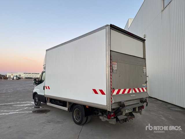 2017 Iveco 35-140 Vehicule Utilitaire Cargo Van - Dodávka: obrázek 2 2017 Iveco 35-140 Vehicule Utilitaire Cargo Van - Dodávka: obrázek 2