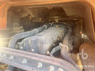 RENAULT KERAX 420 DCI 8x4 Camion Bi-Benne - Sklápěč: obrázek 5 RENAULT KERAX 420 DCI 8x4 Camion Bi-Benne - Sklápěč: obrázek 5