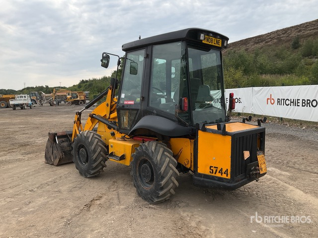2008 JCB 2CX Airmaster MK3 4x4x4 Utility Tractor - Mulčovač: obrázek 3 2008 JCB 2CX Airmaster MK3 4x4x4 Utility Tractor - Mulčovač: obrázek 3