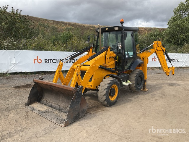 2013 JCB 2CX 4x4 Streetmaster MK3 Backhoe Loader - Mulčovač: obrázek 2 2013 JCB 2CX 4x4 Streetmaster MK3 Backhoe Loader - Mulčovač: obrázek 2