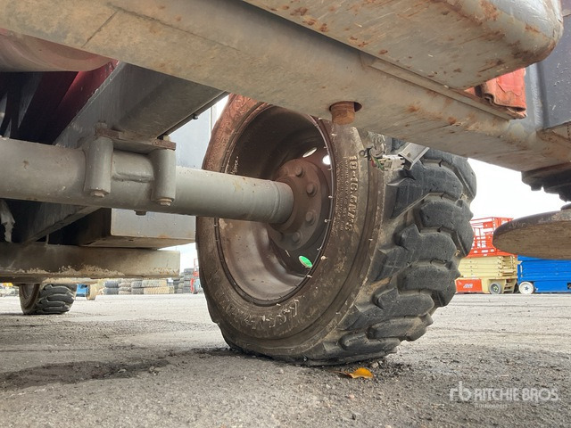 2013 Skyjack SJ9250 4x4 Diesel Scissor Lift - Nůžková plošina: obrázek 5 2013 Skyjack SJ9250 4x4 Diesel Scissor Lift - Nůžková plošina: obrázek 5