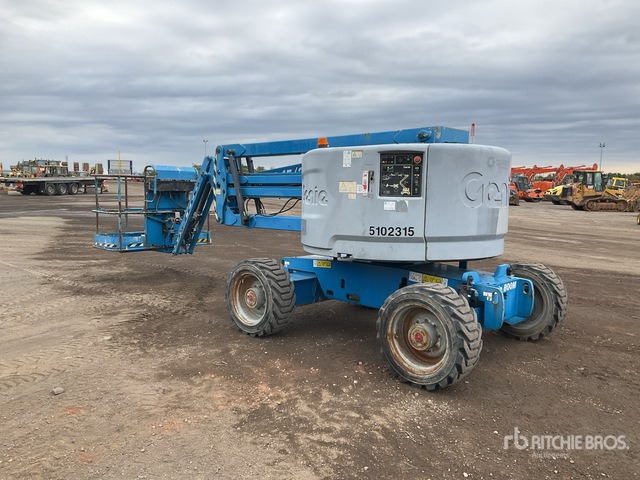 2014 Genie Z45/25J 4WD Diesel Articulating Boom Lift - Kloubová plošina: obrázek 4 2014 Genie Z45/25J 4WD Diesel Articulating Boom Lift - Kloubová plošina: obrázek 4