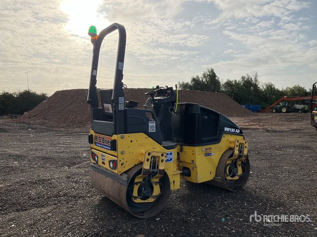 2015 Bomag 120AD-5 Double Drum Roller - Válec: obrázek 4 2015 Bomag 120AD-5 Double Drum Roller - Válec: obrázek 4
