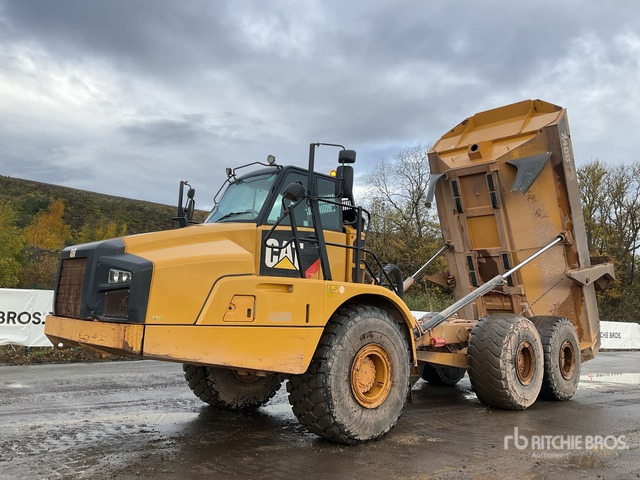 2015 Cat 740B Articulated Dump Truck - Kloubový sklápěč: obrázek 2 2015 Cat 740B Articulated Dump Truck - Kloubový sklápěč: obrázek 2