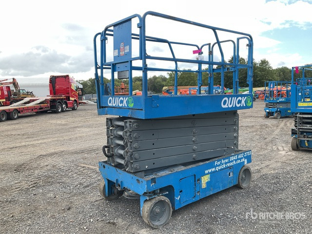 2015 Genie GS-4047 Electric Scissor Lift - Nůžková plošina: obrázek 4 2015 Genie GS-4047 Electric Scissor Lift - Nůžková plošina: obrázek 4