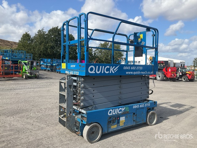 2015 Genie GS-4047 Electric Scissor Lift - Nůžková plošina: obrázek 4 2015 Genie GS-4047 Electric Scissor Lift - Nůžková plošina: obrázek 4