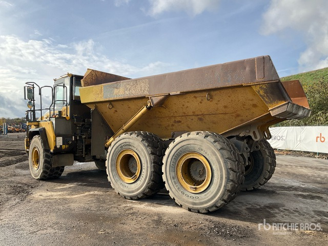 2015 Komatsu HM300-3 Articulated Dump Truck - Kloubový sklápěč: obrázek 4 2015 Komatsu HM300-3 Articulated Dump Truck - Kloubový sklápěč: obrázek 4