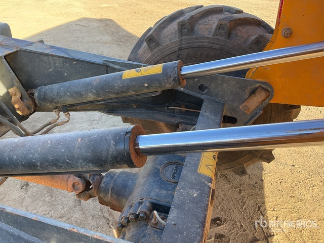 2015 Terex TA6 6 ton 4x4 Dumper - Mini-sklápěčka: obrázek 5 2015 Terex TA6 6 ton 4x4 Dumper - Mini-sklápěčka: obrázek 5