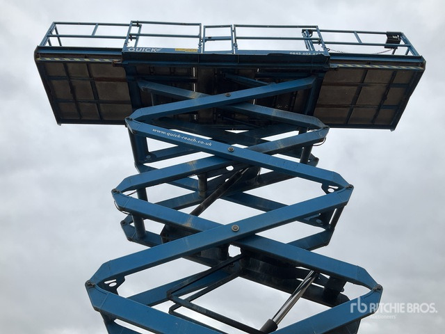 2016 Genie GS-5390 4x4 Diesel Scissor Lift - Nůžková plošina: obrázek 4 2016 Genie GS-5390 4x4 Diesel Scissor Lift - Nůžková plošina: obrázek 4