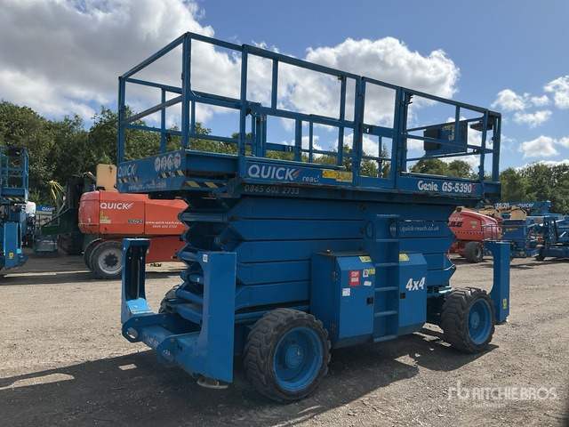 2016 Genie GS-5390 4x4 Diesel Scissor Lift - Nůžková plošina: obrázek 3 2016 Genie GS-5390 4x4 Diesel Scissor Lift - Nůžková plošina: obrázek 3