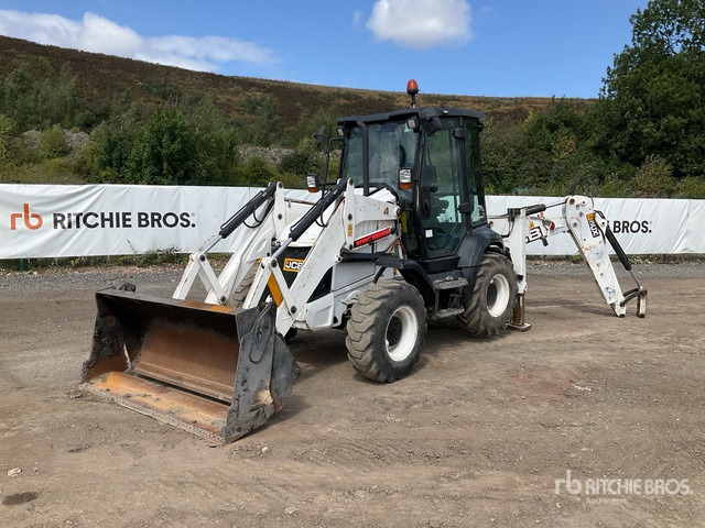 2016 JCB 3CX Compact Backhoe Loader - Mulčovač: obrázek 1 2016 JCB 3CX Compact Backhoe Loader - Mulčovač: obrázek 1