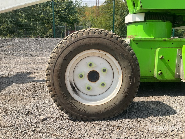 2017 Nifty HR12NDE 2WD Hybrid Articulating Boom Lift - Kloubová plošina: obrázek 5 2017 Nifty HR12NDE 2WD Hybrid Articulating Boom Lift - Kloubová plošina: obrázek 5