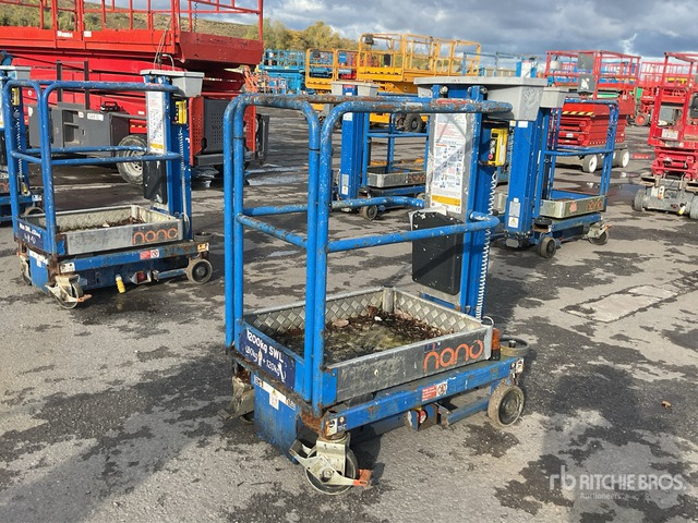 2017 Power Tower Nano Vertical Mast Lift - Vertikální sloupový výtah: obrázek 2 2017 Power Tower Nano Vertical Mast Lift - Vertikální sloupový výtah: obrázek 2