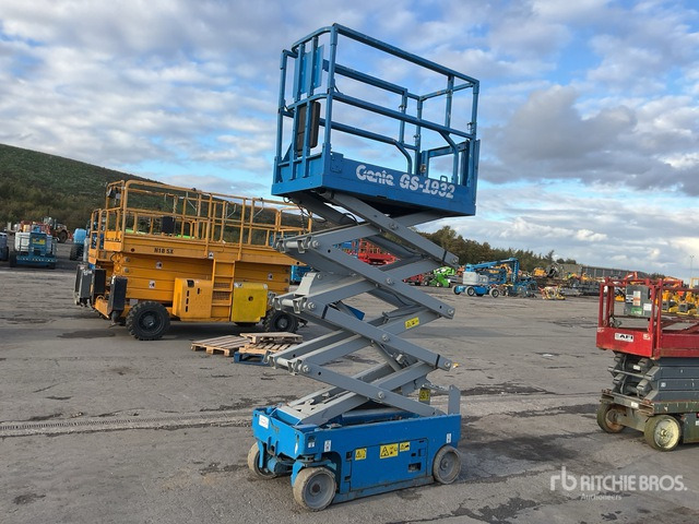 2019 Genie GS1932 Electric Scissor Lift - Nůžková plošina: obrázek 2 2019 Genie GS1932 Electric Scissor Lift - Nůžková plošina: obrázek 2
