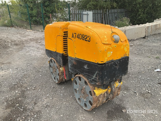 Wacker Neuson Trench Compactor - Mini válec: obrázek 3 Wacker Neuson Trench Compactor - Mini válec: obrázek 3