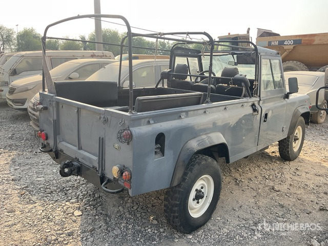 1996 Land Rover 110 4x4 (Inoperable) Pickup - Pick-up: obrázek 3 1996 Land Rover 110 4x4 (Inoperable) Pickup - Pick-up: obrázek 3