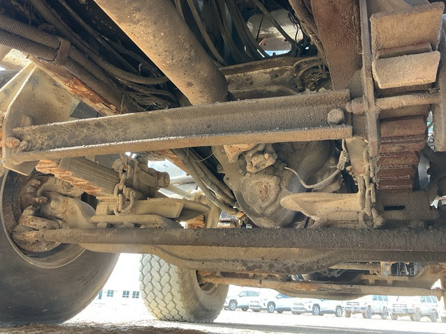 1997 Mack MR688S 1997 Schwing KVM 42/38 42 m on 8x4 Concrete Pump Truck - Autočerpadlo: obrázek 5 1997 Mack MR688S 1997 Schwing KVM 42/38 42 m on 8x4 Concrete Pump Truck - Autočerpadlo: obrázek 5