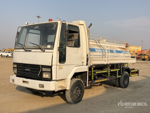 2002 Iveco Cargo 712 5000 L 4x2 Water Truck - Cisternové vozidlo: obrázek 2 2002 Iveco Cargo 712 5000 L 4x2 Water Truck - Cisternové vozidlo: obrázek 2