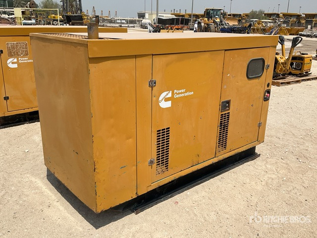 2005 Cummins C1105D5 100 kVA Skid-Mounted Generator Set - Elektrický generátor: obrázek 3 2005 Cummins C1105D5 100 kVA Skid-Mounted Generator Set - Elektrický generátor: obrázek 3