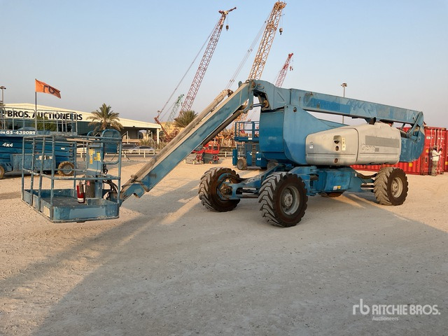 2008 Genie Z-135 4WD Diesel Articulating Boom Lift - Kloubová plošina: obrázek 1 2008 Genie Z-135 4WD Diesel Articulating Boom Lift - Kloubová plošina: obrázek 1