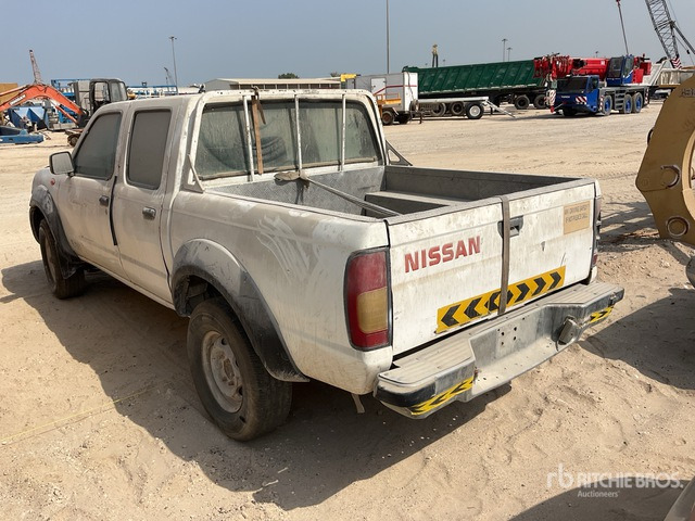 2008 Nissan 4x4 Crew Cab (Inoperable) Pickup - Pick-up: obrázek 3 2008 Nissan 4x4 Crew Cab (Inoperable) Pickup - Pick-up: obrázek 3