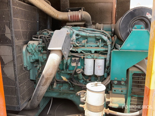 2010 Cummins 344 kVA Skid-Mounted (Inoperable) Generator Set - Elektrický generátor: obrázek 5 2010 Cummins 344 kVA Skid-Mounted (Inoperable) Generator Set - Elektrický generátor: obrázek 5