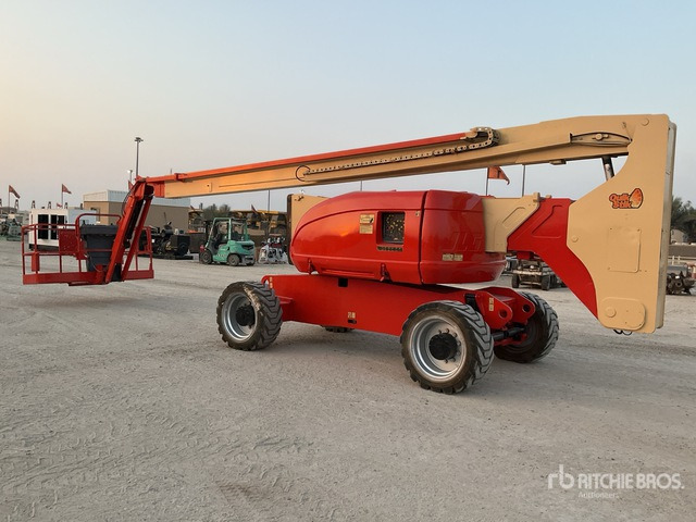 2010 JLG 800AJ 4WD Diesel Articulating Boom Lift - Kloubová plošina: obrázek 4 2010 JLG 800AJ 4WD Diesel Articulating Boom Lift - Kloubová plošina: obrázek 4