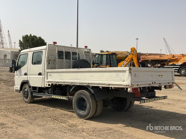 2010 Mitsubishi Canter 4x2 Crew Cab Flatbed Truck - Nákladní automobil valníkový/ Plošinový: obrázek 4 2010 Mitsubishi Canter 4x2 Crew Cab Flatbed Truck - Nákladní automobil valníkový/ Plošinový: obrázek 4