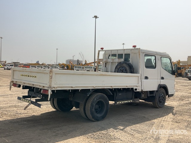 2010 Mitsubishi Canter 4x2 Crew Cab Flatbed Truck - Nákladní automobil valníkový/ Plošinový: obrázek 4 2010 Mitsubishi Canter 4x2 Crew Cab Flatbed Truck - Nákladní automobil valníkový/ Plošinový: obrázek 4