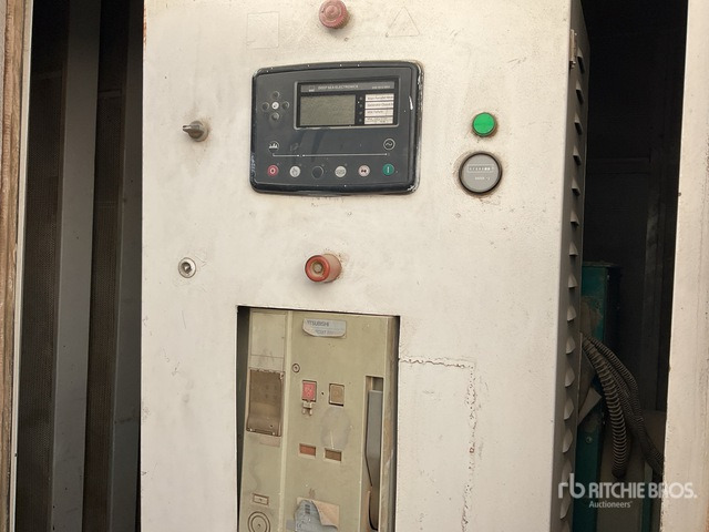 2011 Cummins 1650 kVA Containerized (Inoperable) Generator Set - Elektrický generátor: obrázek 5 2011 Cummins 1650 kVA Containerized (Inoperable) Generator Set - Elektrický generátor: obrázek 5