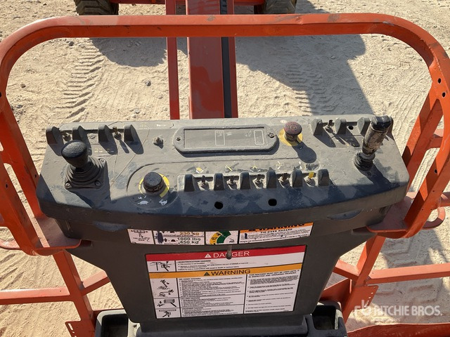 2012 JLG 600AJ 4WD Diesel Articulating Boom Lift - Kloubová plošina: obrázek 4 2012 JLG 600AJ 4WD Diesel Articulating Boom Lift - Kloubová plošina: obrázek 4