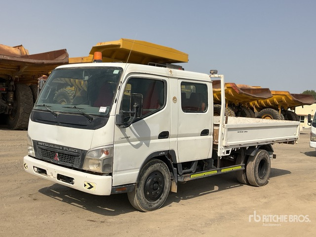 2012 Mitsubishi Canter 4x2 Crew Cab Flatbed Truck - Nákladní automobil valníkový/ Plošinový: obrázek 2 2012 Mitsubishi Canter 4x2 Crew Cab Flatbed Truck - Nákladní automobil valníkový/ Plošinový: obrázek 2