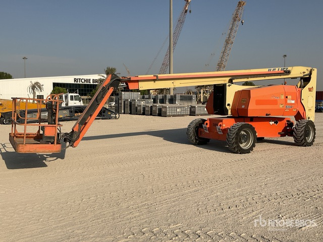 2014 JLG 800AJ 4WD Diesel Articulating Boom Lift - Kloubová plošina: obrázek 1 2014 JLG 800AJ 4WD Diesel Articulating Boom Lift - Kloubová plošina: obrázek 1