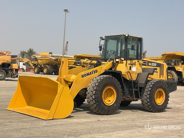 2014 Komatsu WA320-5 - Kolový nakladač: obrázek 2 2014 Komatsu WA320-5 - Kolový nakladač: obrázek 2