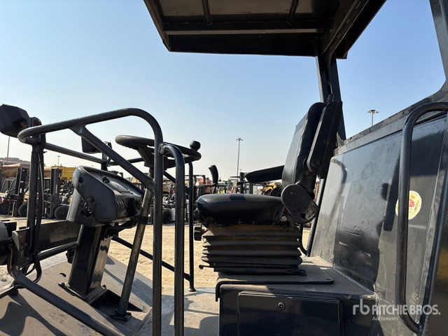 2016 JCB VM115D Smooth Drum Compactor - Kompaktor: obrázek 5 2016 JCB VM115D Smooth Drum Compactor - Kompaktor: obrázek 5