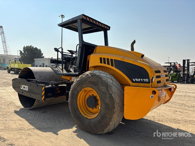 2016 JCB VM115D Smooth Drum Compactor - Kompaktor: obrázek 2 2016 JCB VM115D Smooth Drum Compactor - Kompaktor: obrázek 2