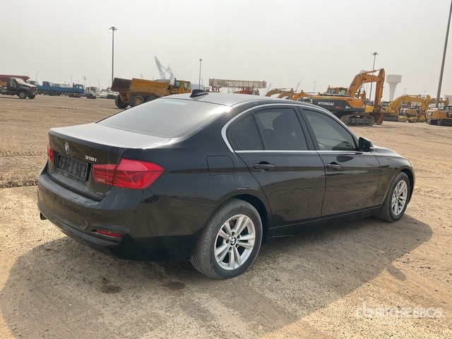 2017 BMW 318i Automobile - Osobní auto: obrázek 4 2017 BMW 318i Automobile - Osobní auto: obrázek 4