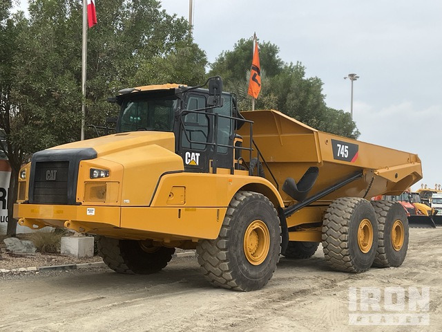 2018 Cat 745 - Kloubový sklápěč: obrázek 1 2018 Cat 745 - Kloubový sklápěč: obrázek 1